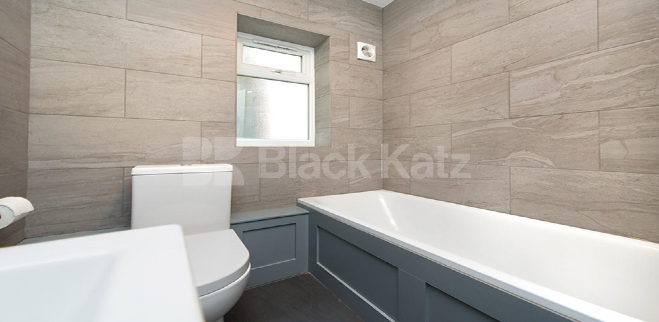 			NEW INSTRUCTION!, 1 Bedroom, 1 bath, 1 reception Flat			 Parkway, CAMDEN / REGENTS PARK